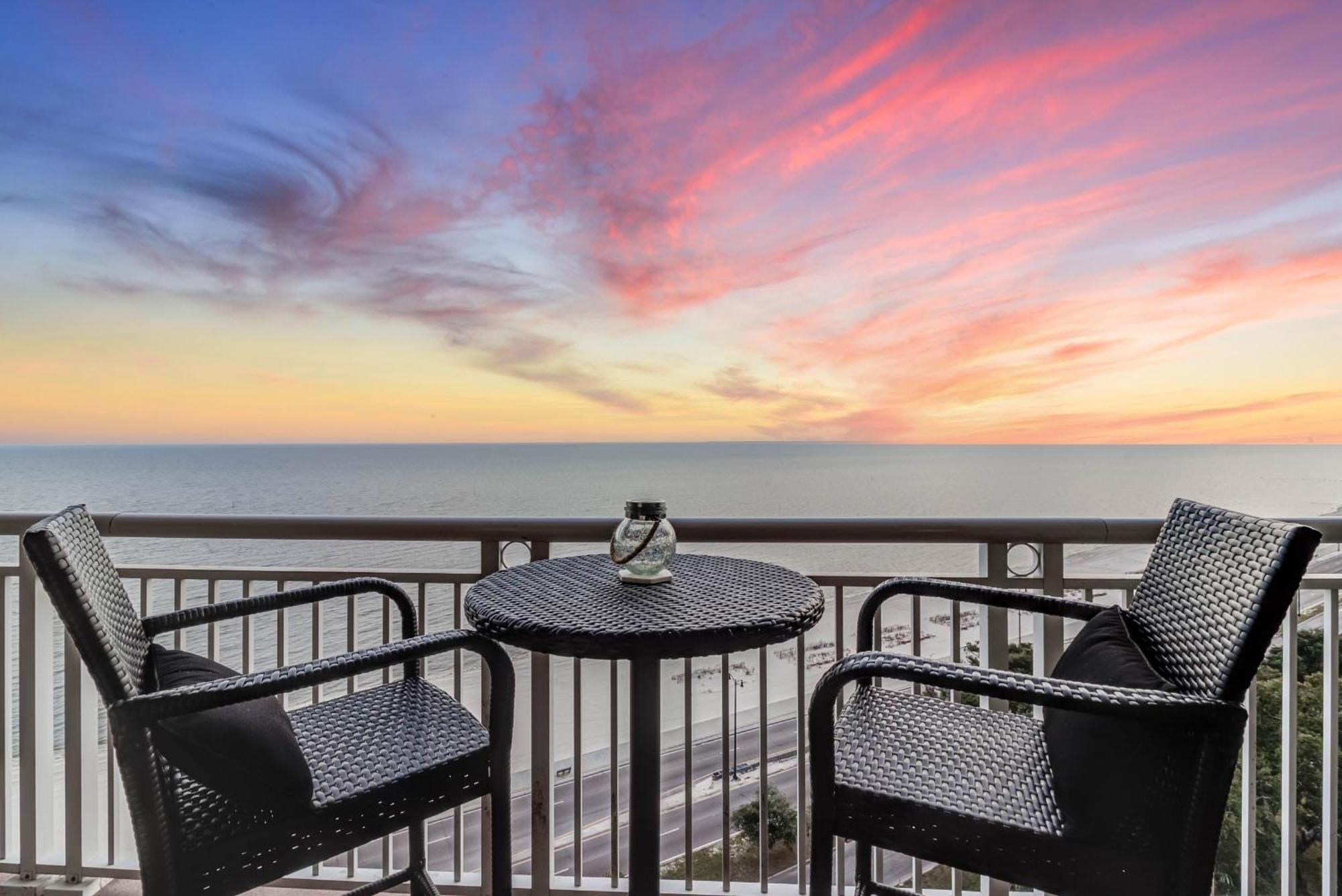 Gorgeous Oceanview 3Br Luxury Condo - Latitude غولفبورت المظهر الخارجي الصورة